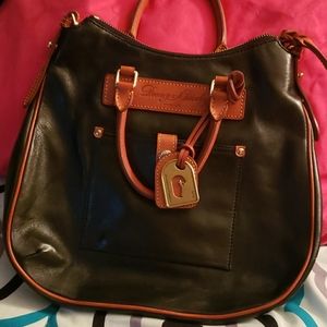 Dooney and bourke purse